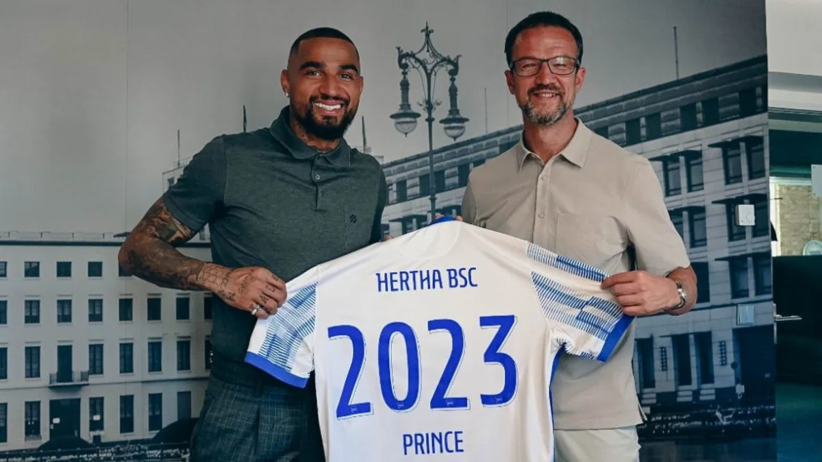 Hertanın futbolçusu azarkeşlər üçün 2023 ədəd dönər sifariş edib