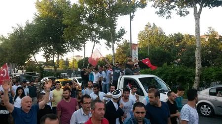 ​Türkiyə xalqı ölkənin birliyi uğrunda meydanlara axın edir - FOTOREPORTAJ