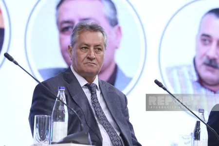 Azərbaycan dili və Ədəbiyyatı Forumunun ikinci günü başlayıb