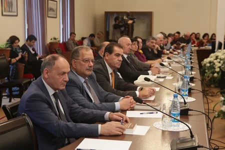 “Müsəlman ermənilər”. Regionda geosiyasi oyunların yeni iştirakçıları” kitabının təqdimatı keçirilib