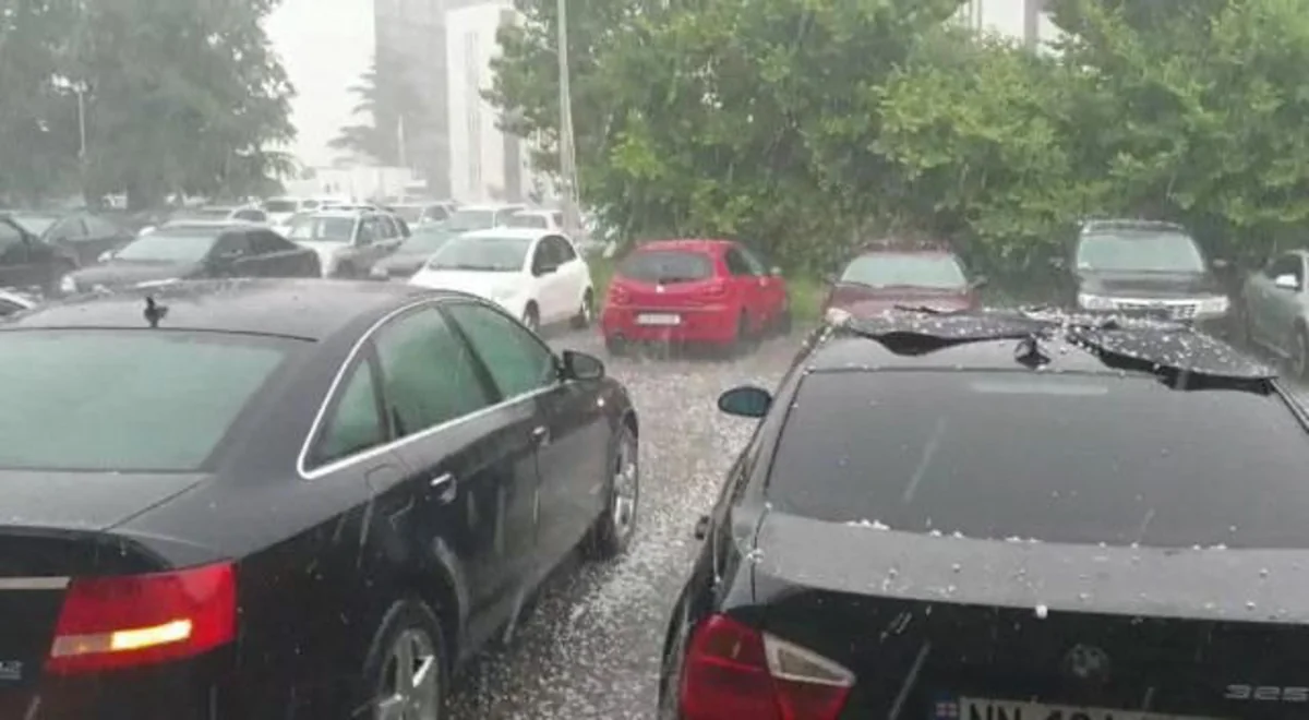 Tbilisiyə güclü dolu yağıb