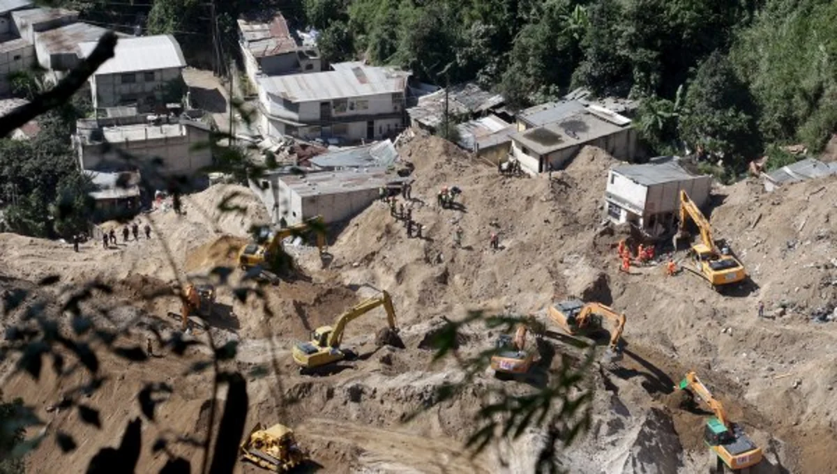Qvatemalada sürüşmə nəticəsində ölənlərin sayı 260-ı keçib