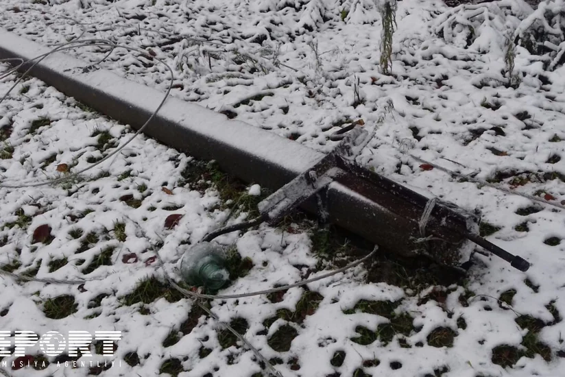 Снегопад в Гусарском районе оставил без света горное село - ФОТО