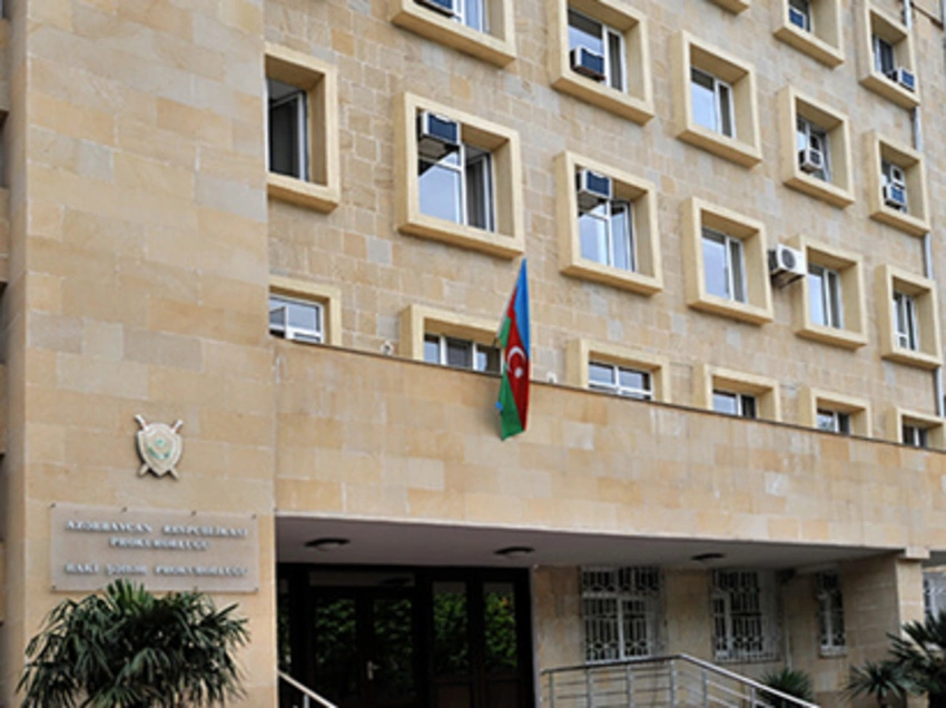 Prokurorluq: Bakıda özünü yandıran qadın əvvəllər Psixiatriya Xəstəxanasında müalicə alıb