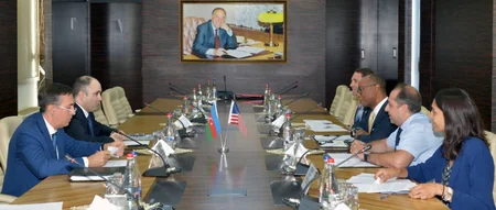 Vergilər Nazirliyində ABŞ səfirliyinin nümayəndələri ilə görüş keçirilib