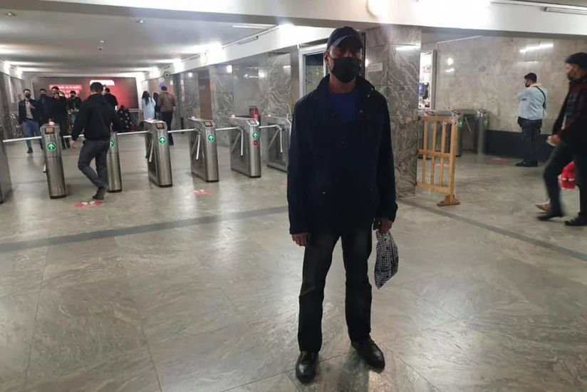 На станции метро Короглу задержан больной коронавирусом