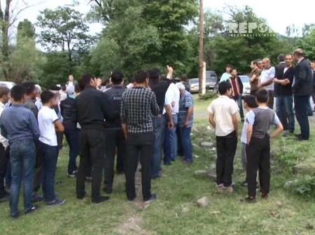 ​Ayını öldürən Oğuz sakini: “Öldürməsəydim, uşaqları parçalayacaqdı” - VİDEOREPORTAJ