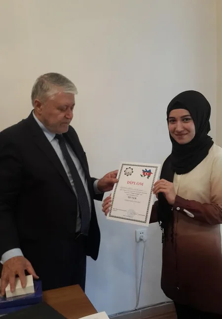 ​Bakı İslam Universitetində tələbə gənclər arasında “Vətən sevgisi” esse müsabiqəsi keçirilib