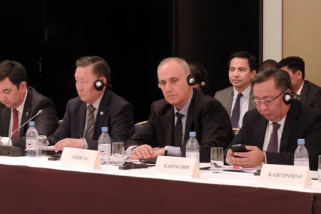 Astanada Beynəlxalq Türk Xəbər Kanalının yaradılması ilə bağlı müzakirələr başlayıb