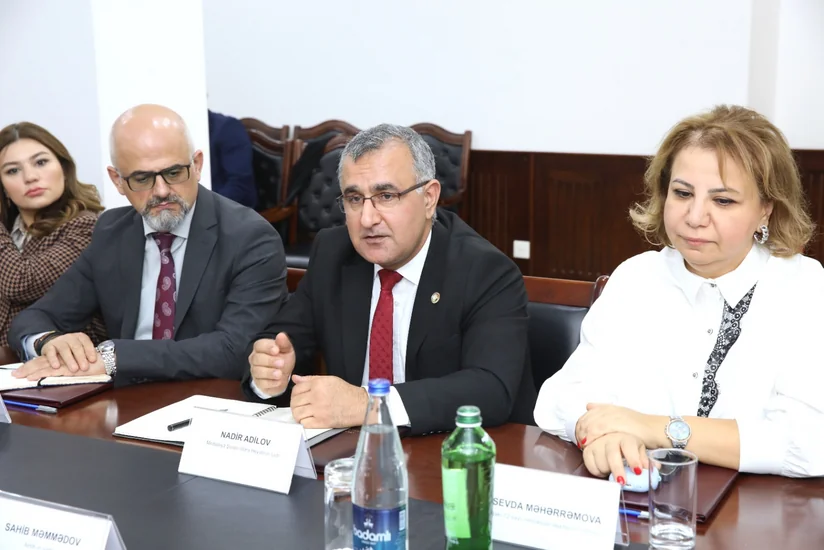AHİK ilə Mediasiya Şurası arasında birgə əməkdaşlığa dair memorandum imzalanıb