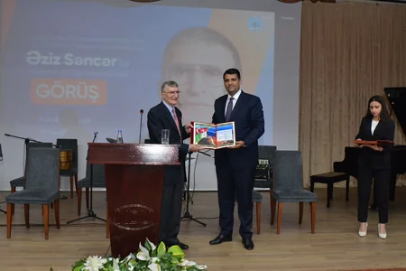 Nobel mükafatçısı Əziz Səncər Naxçıvan Dövlət Universitetində olub