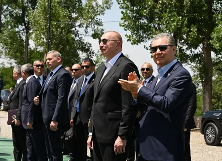 Karabakh horse named “Dostlug” presented to Gurbanguly Berdimuhamedov at Jidir Duzu plain