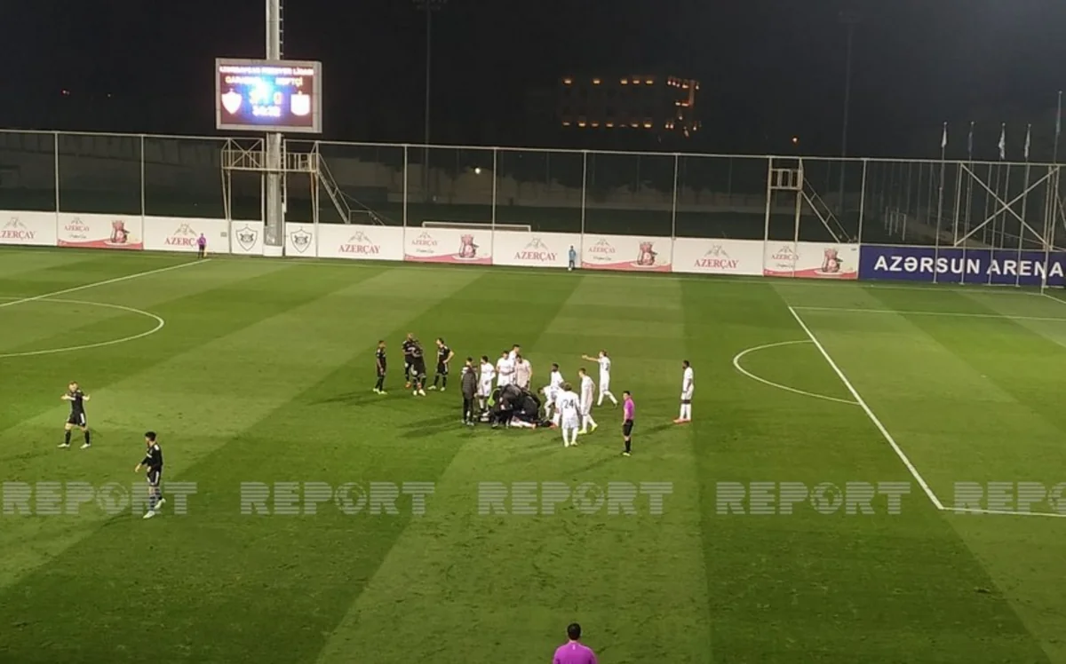 Neftçinin futbolçusu belindən zədə aldıqdan sonra xəstəxanaya aparılıb