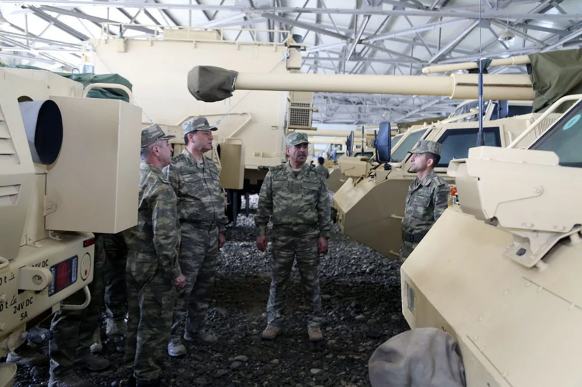 Defence minister reviews military equipment on frontline military units - VIDEO