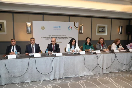 Mediasiya zamanı ailə mübahisələrinin həllində uşaq hüquqlarının müdafiəsi müzakirə olunub
