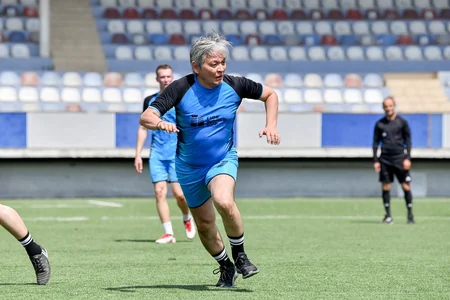 Şahmatçıların futbol matçında 14 qol vurulub