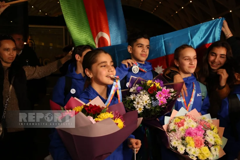 Dünya çempionatında uğurla çıxış edən gimnastlarımız Vətənə dönüblər