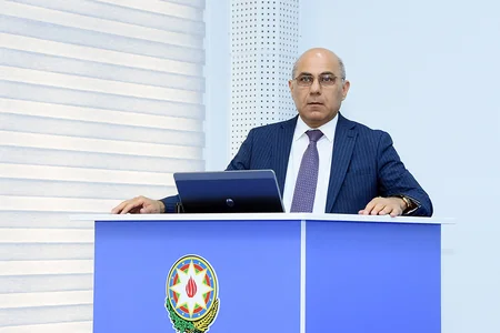 Heydər Əliyevin 100 illik yubileyinə həsr olunmuş elmi seminar keçirilib