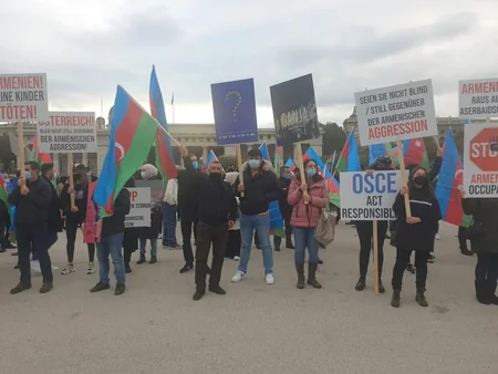 Азербайджанцы Австрии провели акцию