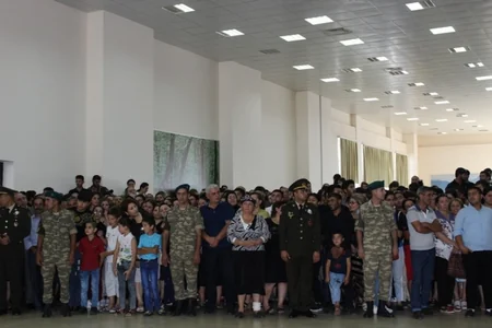 Qaradağ rayonunda gənc əsgərlərin andiçmə mərasimi keçirilib