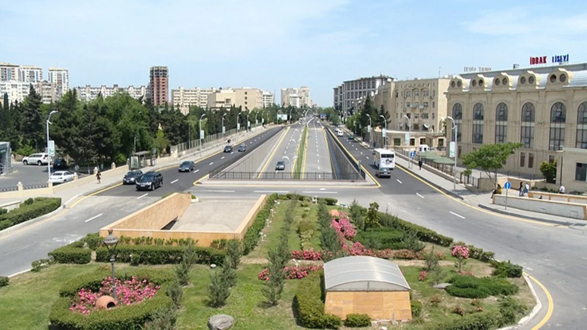 Azadlıq prospektinin bir hissəsi təmir edilərək açılıb