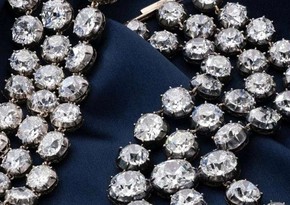 Браслеты последней королевы Франции продали на аукционе за 8 млн долларов