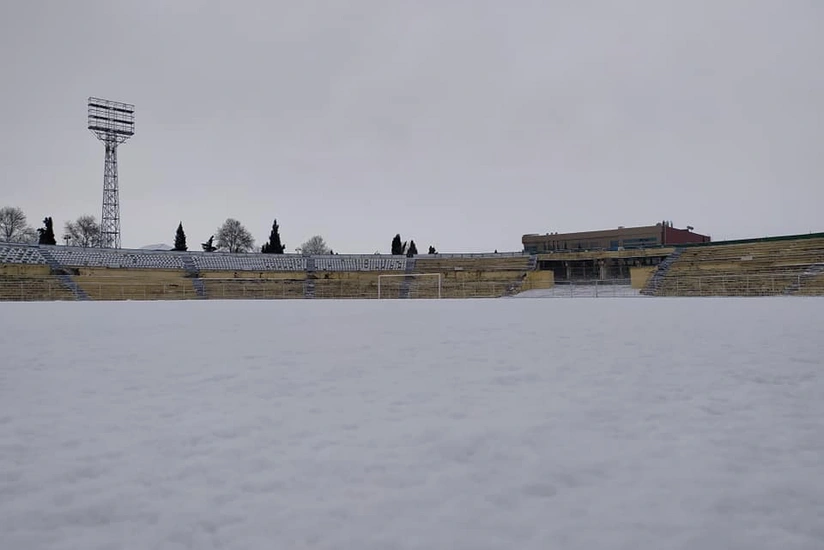 Azərbaycanda iki futbol matçı qara görə baş tutmadı