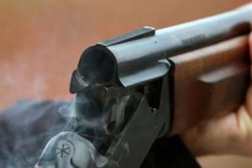 Yevlaxda gənc oğlan ov zamanı güllə yarası alıb