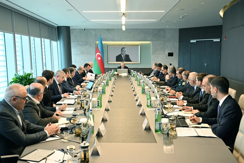 В Минэкономики обсудили работы по строительству грузового аэропорта в Аляте