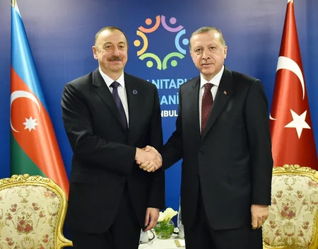 Azerbaijani and Turkish Presidents meet in Istanbul