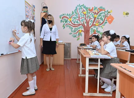 Təhsil Nazirliyi 45 minə yaxın şagirdə pulsuz məktəbli ləvazimatı verib