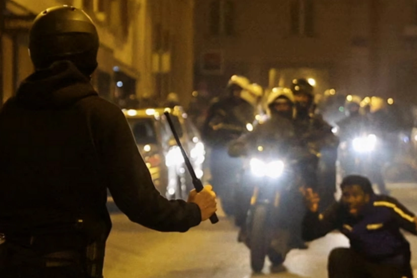 Fransada son sutkada 1 polis əməkdaşı yaralanıb, daha 20 nəfər saxlanılıb