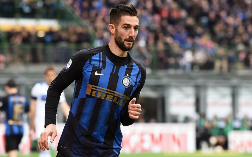 “Milan” “İnter”in yarımmüdafiəçisini transfer etmək istəyir