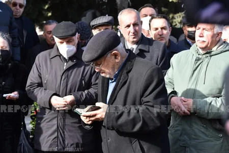 Tanınmış ictimai xadim Ramiz Abutalıbov dəfn olunub