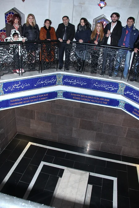 ​KİV nümayəndələri Gəncədə tarixi abidələri ziyarət ediblər