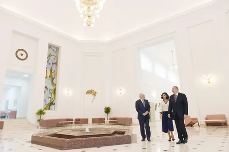 Prezident İlham Əliyev Bakıda Elmi-Tədqiqat Tibbi Bərpa İnstitutunda əsaslı yenidənqurmadan sonra yaradılan şəraitlə tanış olub - YENİLƏNİB