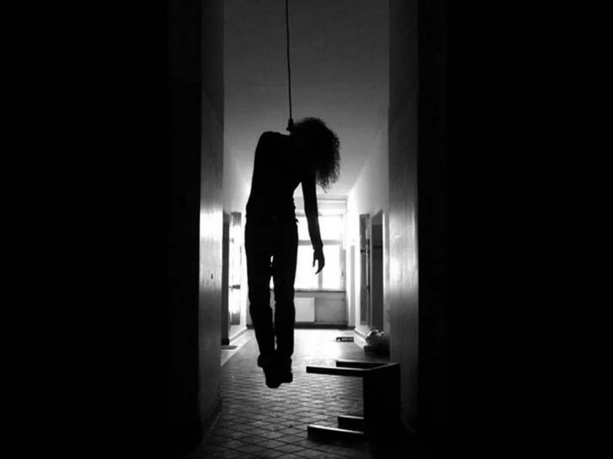 В Армении в психиатрической лечебнице женщина покончила жизнь самоубийством