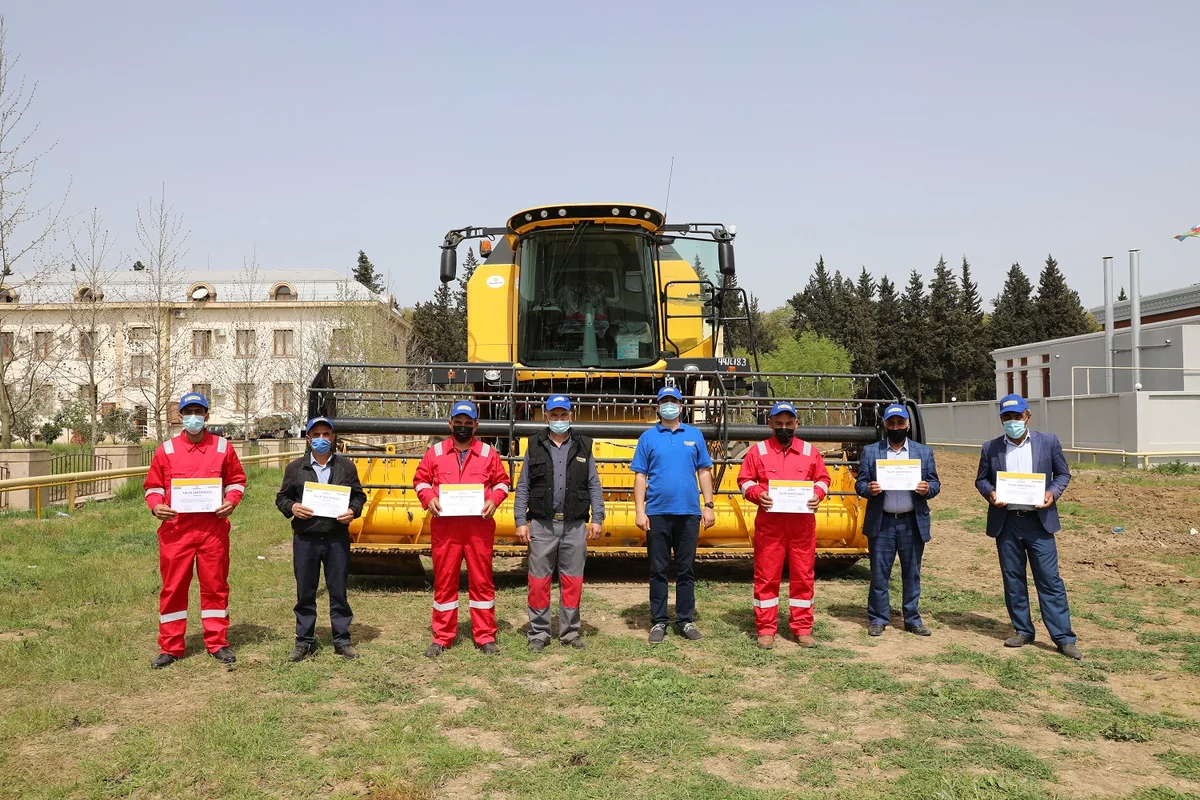 Dağlıq ərazilərdə taxıl biçini aparacaq mexanizatorlar sertifikat alıb