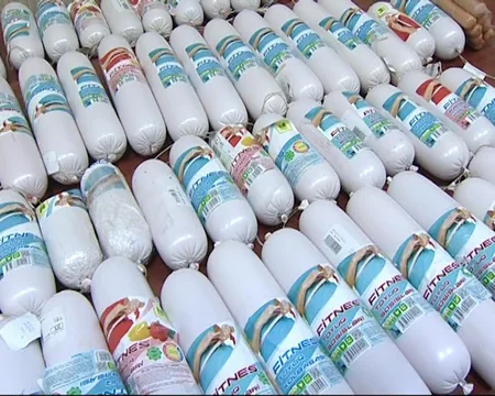 Bakıda şirkət əməkdaşları istifadəyə yararsız məhsullar satarkən tutulub - FOTO