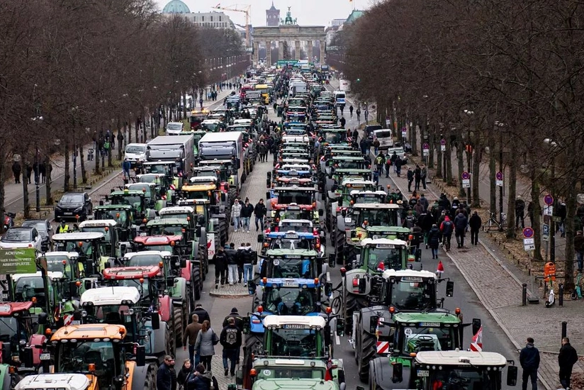 German farmers protest in central Berlin