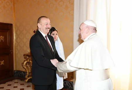 Prezident İlham Əliyev Vatikanda Papa Fransisk ilə görüşdü - FOTO - YENİLƏNİB