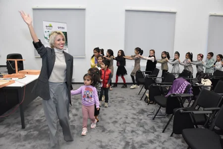 Laçına qayıdanların yeni şəraitə adaptasiyasına kömək üçün təlimlər keçirilib