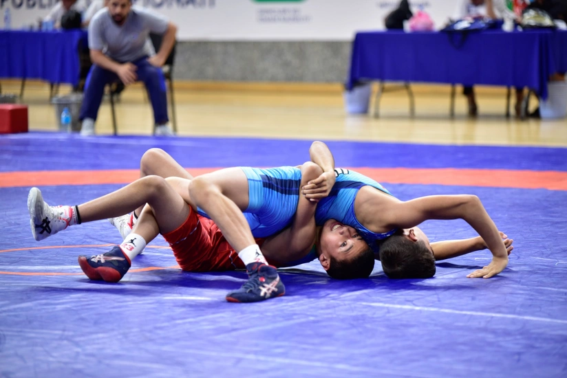 Sərbəst və yunan-Roma güləşi üzrə U-15 Azərbaycan çempionatının seçimlərinə start verilib