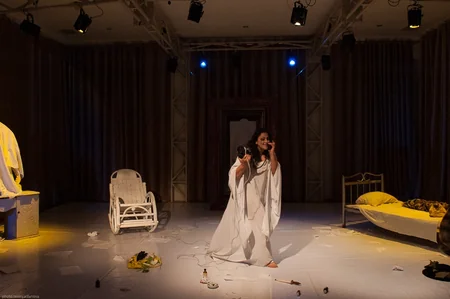 Akademik Milli Dram Teatrında “İnsan səsi” tamaşası nümayiş olunub