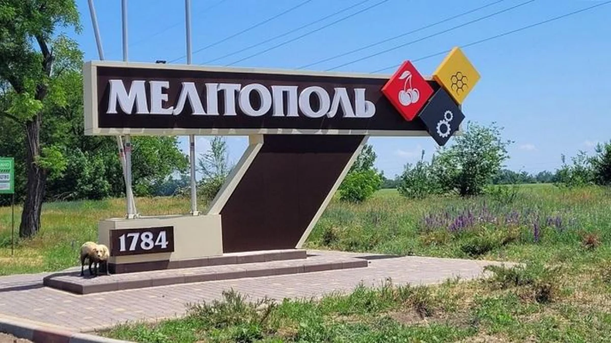Russian flag removed from another occupied Ukrainian city