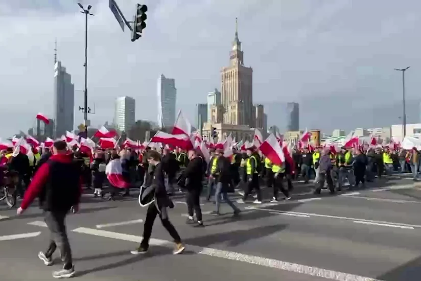 Фермеры из Польши и других стран ЕС начали демонстрацию в Варшаве