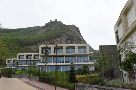 ​Prezident İlham Əliyev “Qalaaltı Hotel & SPA” müalicə-istirahət kompleksinin açılışında iştirak edib