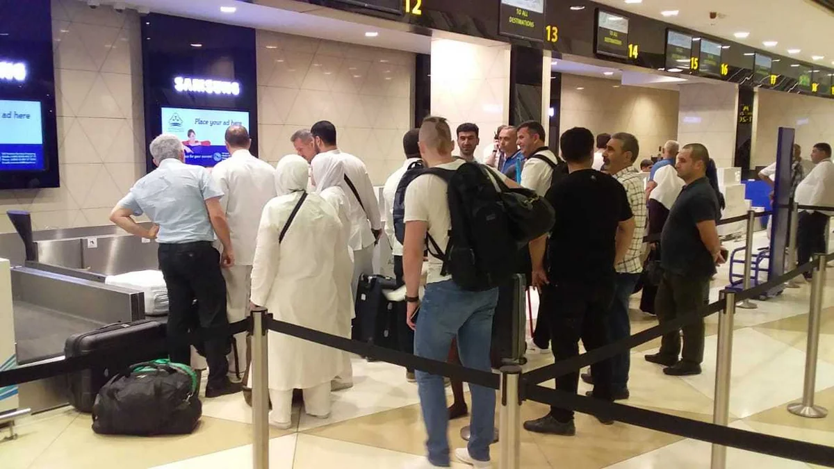 Azərbaycanlı zəvvarların ilk qrupu Həcc ziyarətinə yola düşüb - FOTO