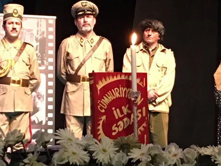 İrəvan Dövlət Azərbaycan Dram Teatrı Türkiyəyə qastrol səfərinə yola düşüb