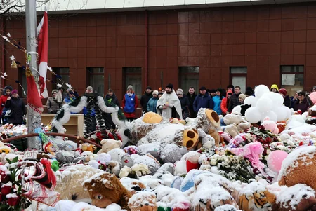 Azərbaycan Kemerovaya 2 tona yaxın humanitar yardım göndərib